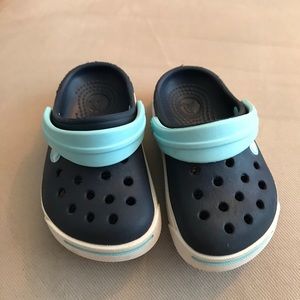 Children’s Crocs Sz 5